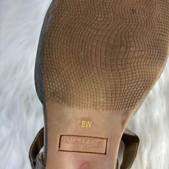 Madeline Stuart Norris Gold/Tan Faux Suede Covered Wedge Heels Sz 8 WIDE… - Picture 5 of 6